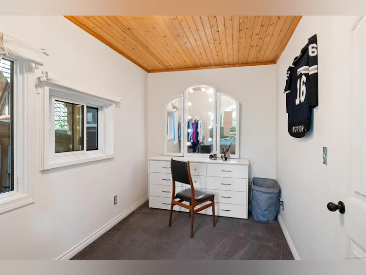 10301 West Saanich Road, North Saanich, BC, V8L 5T8 - 23