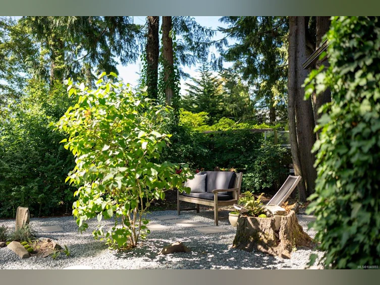 10301 West Saanich Road, North Saanich, BC, V8L 5T8 - 31