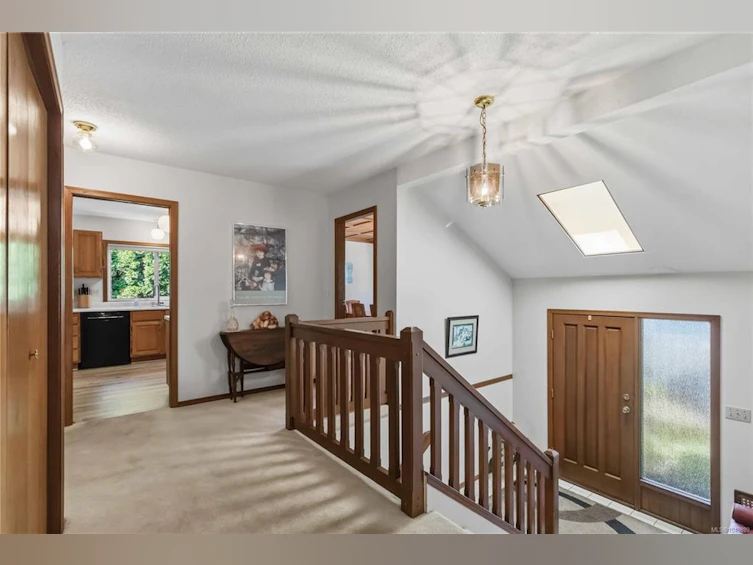 4350 Faithwood Road, Saanich, BC, V8X 4Z6 - 5