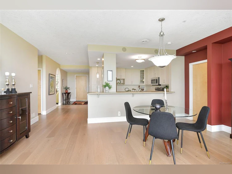 401-5332 Sayward Hill Crescent, Saanich, BC, V8Y 3H8 - 14