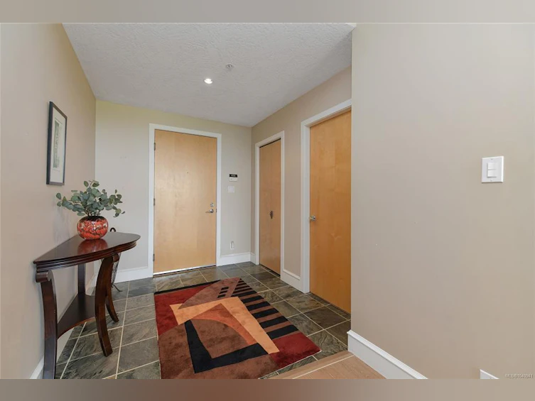 401-5332 Sayward Hill Crescent, Saanich, BC, V8Y 3H8 - 6
