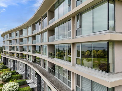 401-5332 Sayward Hill Crescent - 3