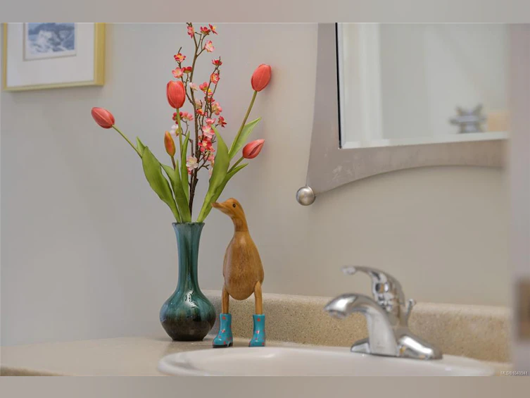 401-5332 Sayward Hill Crescent, Saanich, BC, V8Y 3H8 - 51