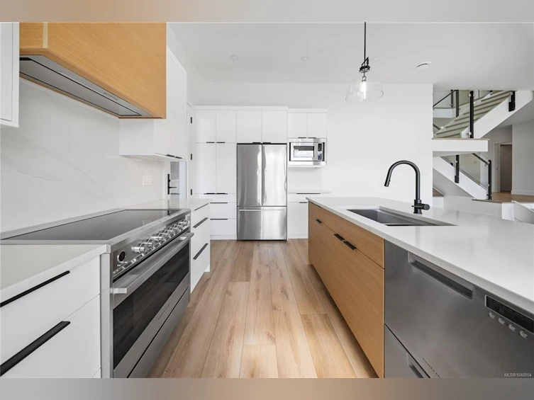 8394 Sa Seen Os Road, Youbou, BC, V0R 3E1 - 27