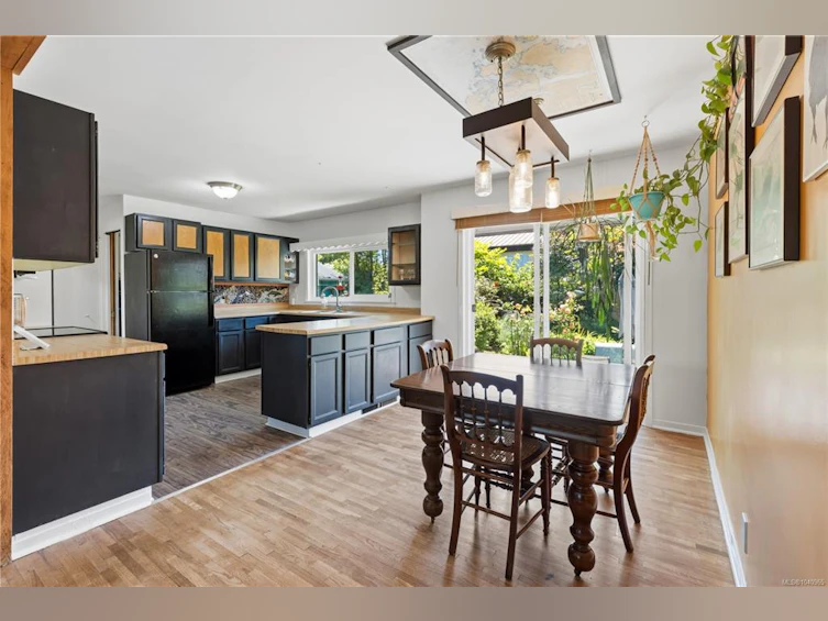 1784 Cypress Road, Ucluelet, BC, V0R 3A0 - 4