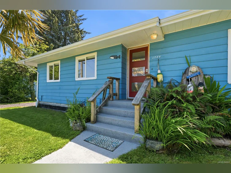 1784 Cypress Road, Ucluelet, BC, V0R 3A0 - 2