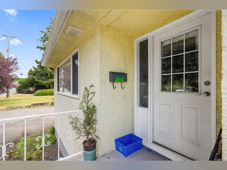 861 Tillicum Road, Esquimalt, BC, V9A 1Z7 - 18