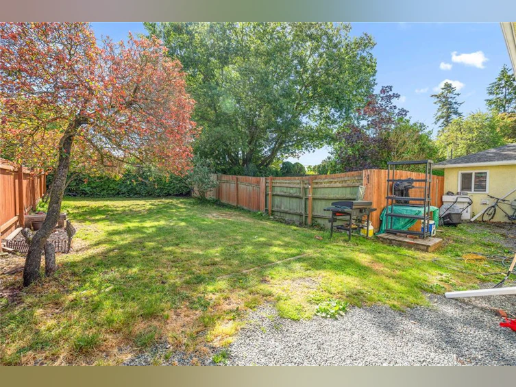 861 Tillicum Road, Esquimalt, BC, V9A 1Z7 - 36