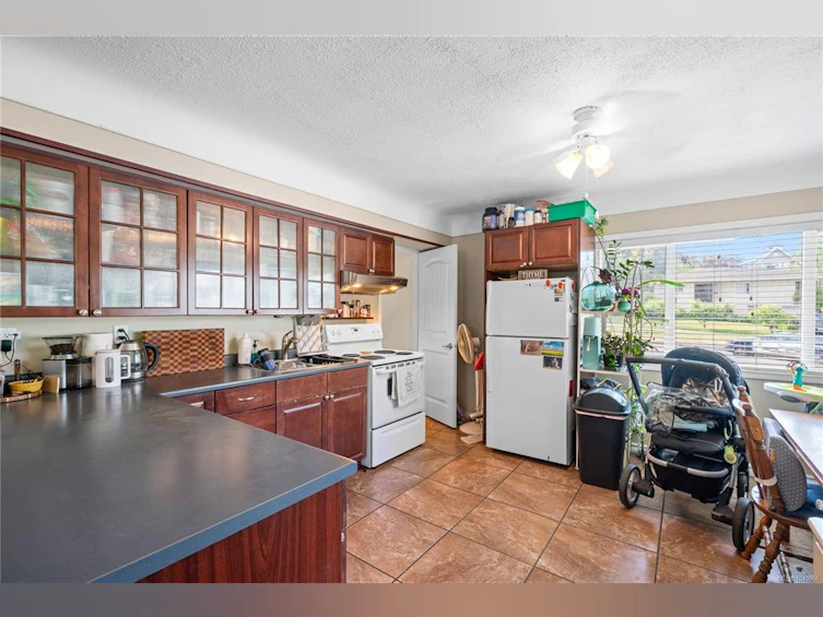 861 Tillicum Road, Esquimalt, BC, V9A 1Z7 - 5