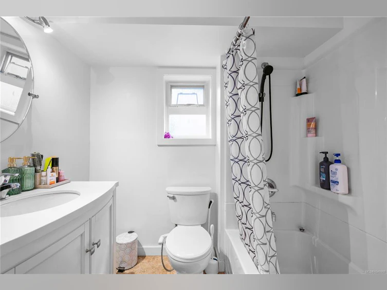 861 Tillicum Road, Esquimalt, BC, V9A 1Z7 - 35