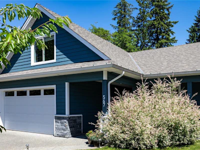 567 Edgewood Drive - 2