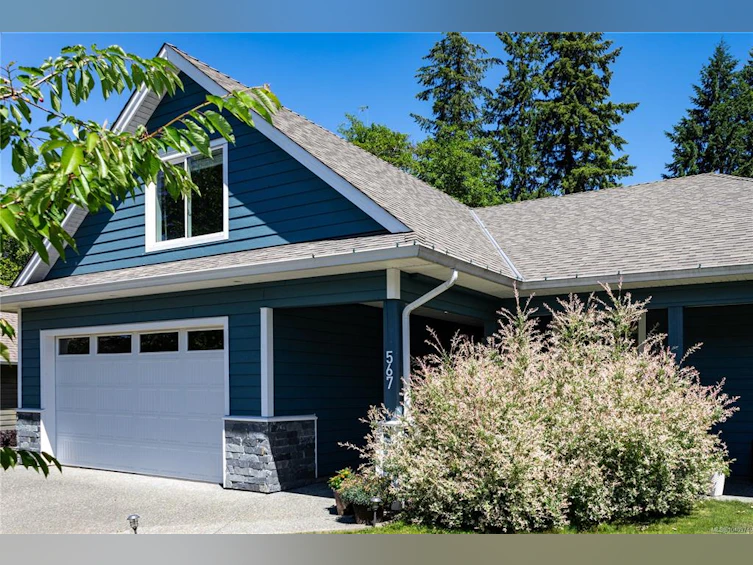 567 Edgewood Drive, Campbell River, BC, V9W 8H1 - 2