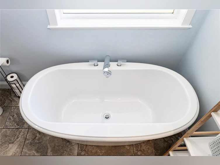 567 Edgewood Drive, Campbell River, BC, V9W 8H1 - 34