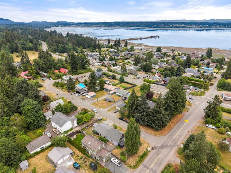 3863 Howard Avenue, Courtenay, BC, V0R 2V0 - 12