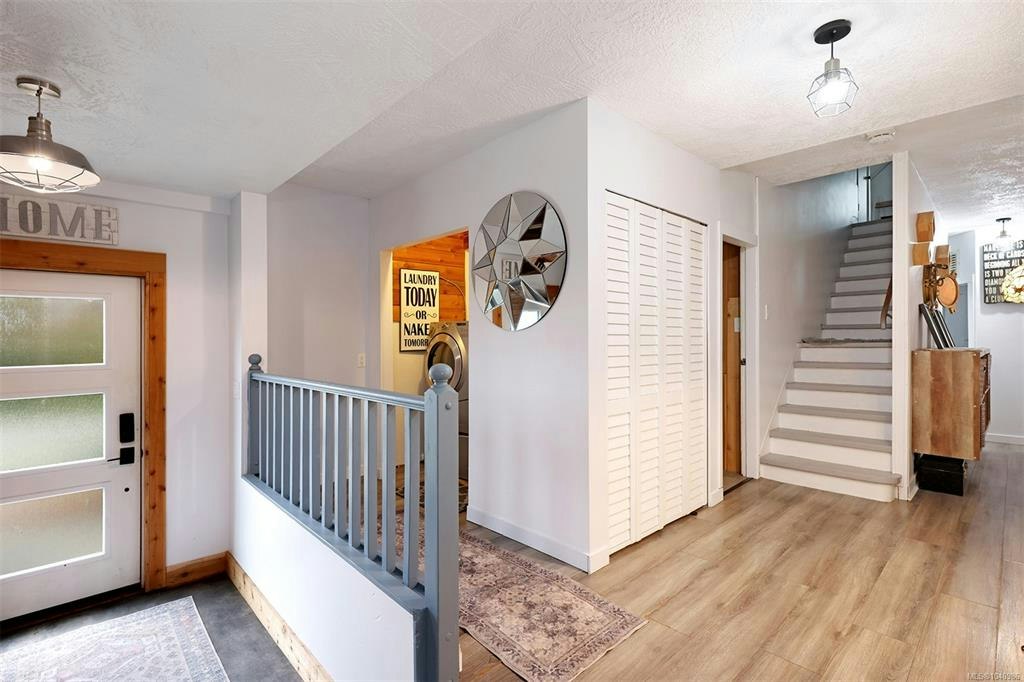 3863 Howard Avenue, Courtenay, BC, V0R 2V0 - 2
