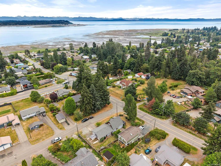 3863 Howard Avenue, Courtenay, BC, V0R 2V0 - 13