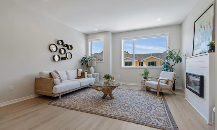 2862 Apex Close