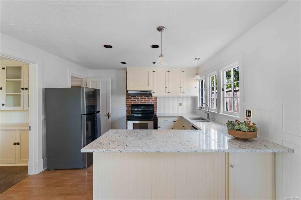 1562 Richardson Street, Victoria, BC, V8S 1R3 - 13