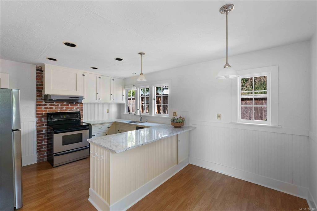 1562 Richardson Street, Victoria, BC, V8S 1R3 - 14