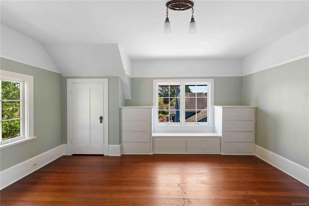 1562 Richardson Street, Victoria, BC, V8S 1R3 - 27