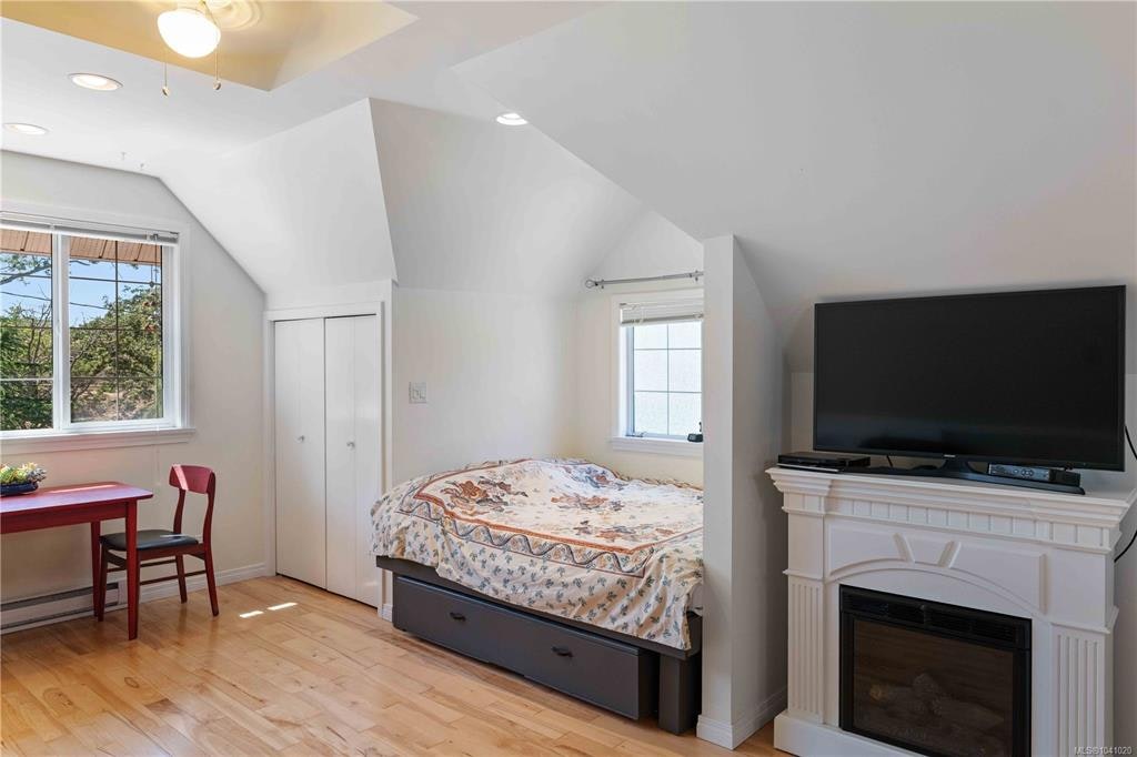1562 Richardson Street, Victoria, BC, V8S 1R3 - 42