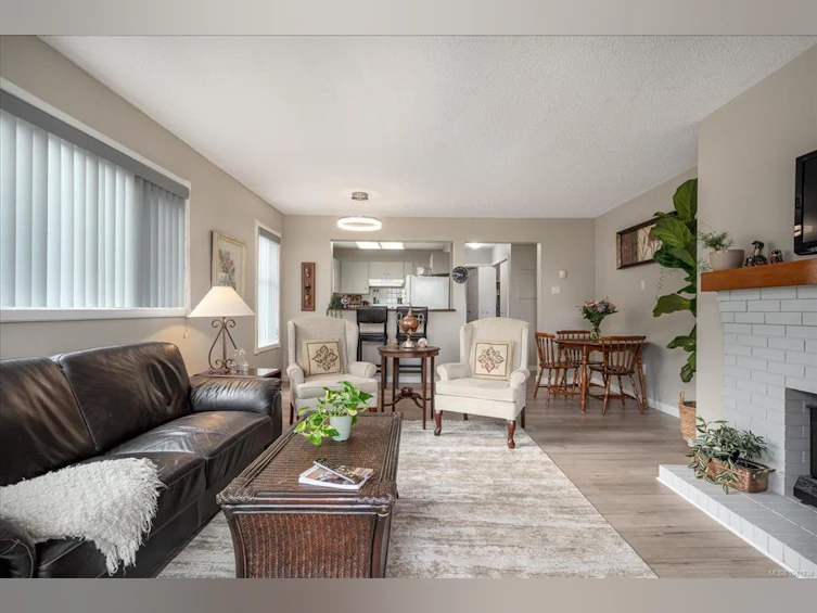 201-309 Morison Avenue, Parksville, BC, V9P 1M6 - 2
