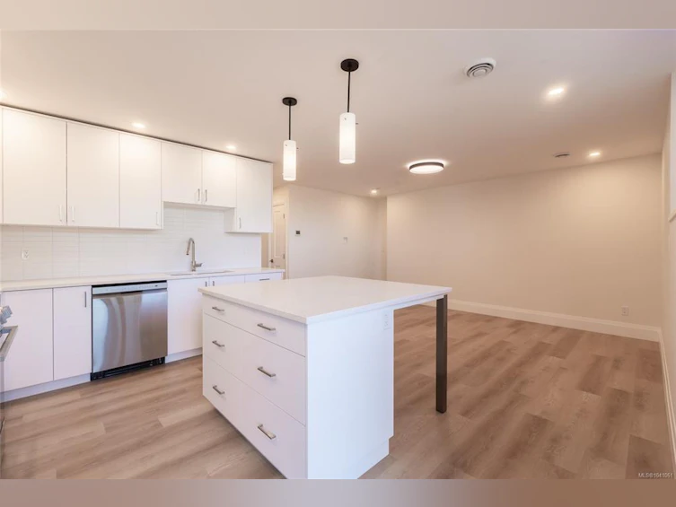3228 Woodrush Drive, Duncan, BC, V9L 0J9 - 2