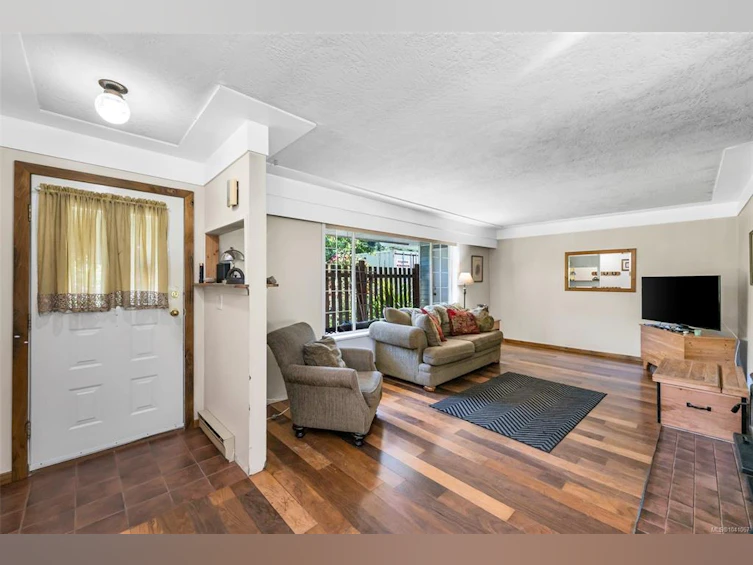 2614 E Shawnigan Lake Road, Shawnigan Lake, BC, V0R 2W0 - 5