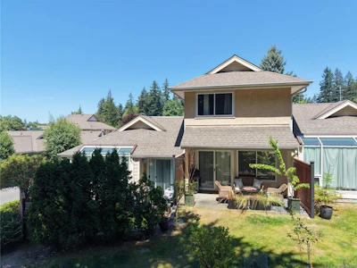 6066 Lionel Crescent - 2