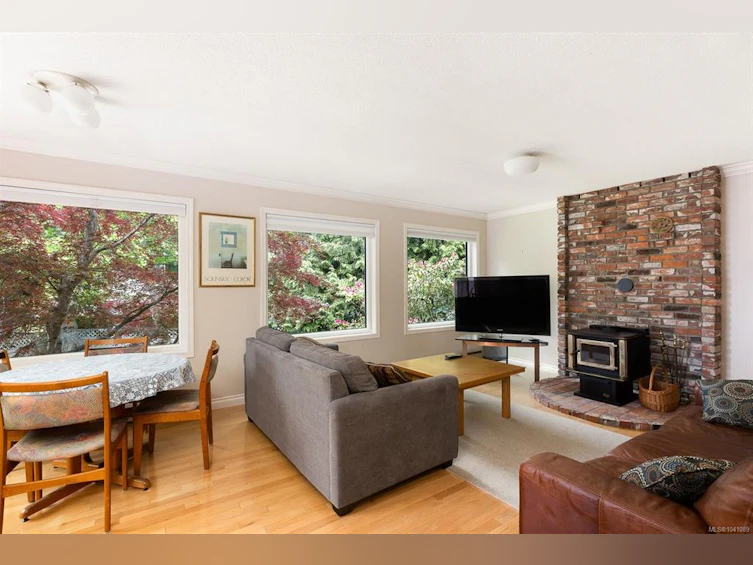 1986 Wenman Drive, Saanich, BC, V8N 2P8 - 18
