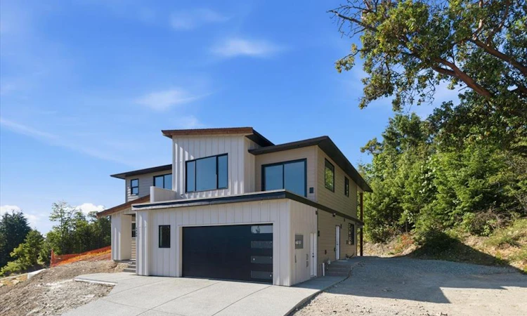 4949 Dixon Lane