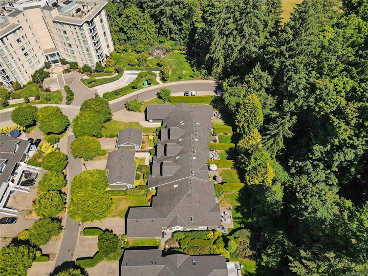 770 Hill Rise Lane, Saanich, BC, V8Y 3K2 - 77