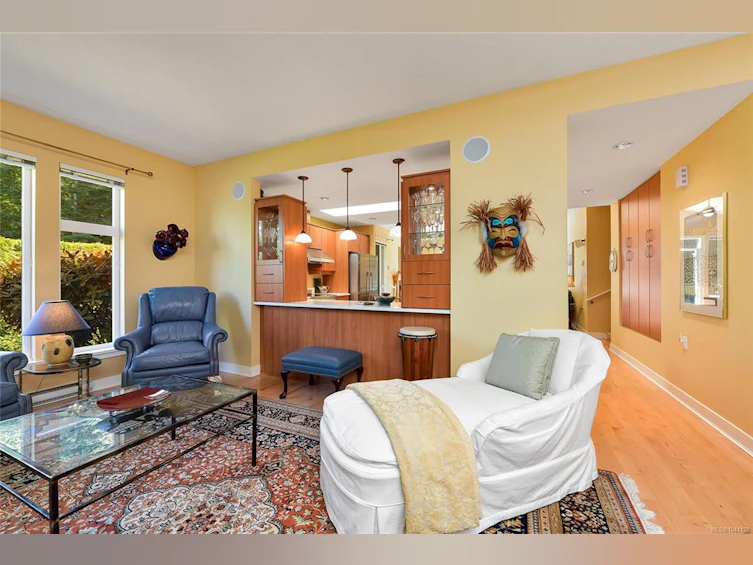 770 Hill Rise Lane, Saanich, BC, V8Y 3K2 - 9