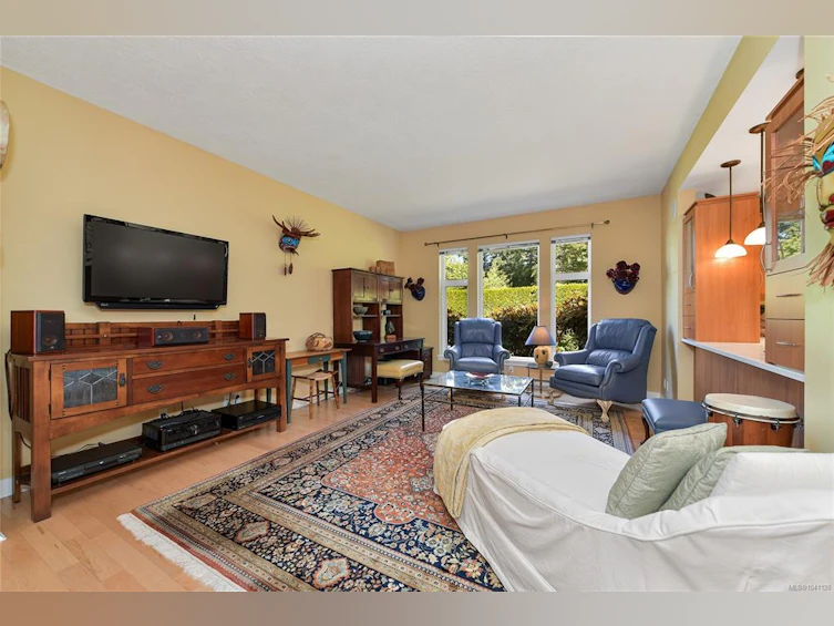 770 Hill Rise Lane, Saanich, BC, V8Y 3K2 - 10