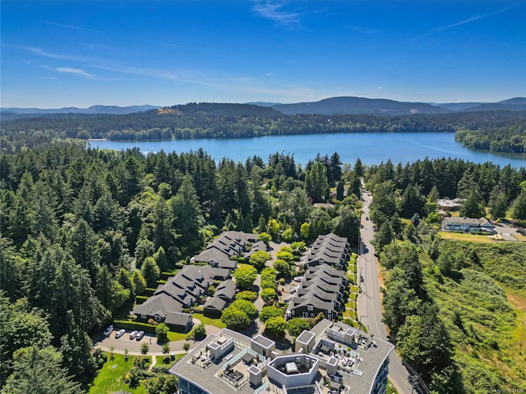 770 Hill Rise Lane, Saanich, BC, V8Y 3K2 - 79