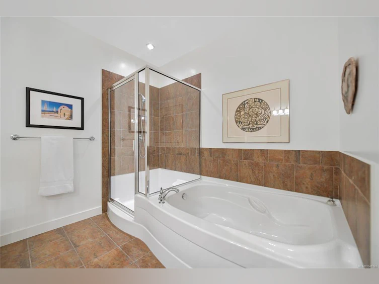 770 Hill Rise Lane, Saanich, BC, V8Y 3K2 - 35