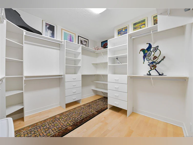 770 Hill Rise Lane, Saanich, BC, V8Y 3K2 - 40