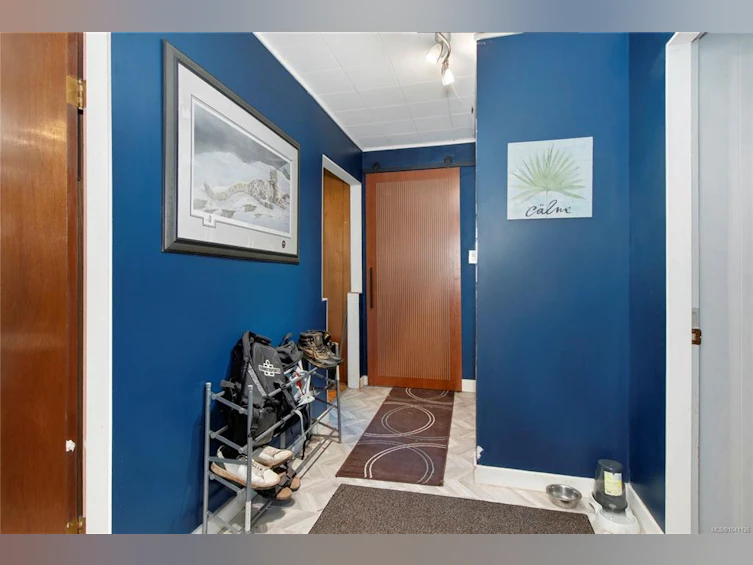 7602 N Island Highway, Black Creek, BC, V9J 1G3 - 13