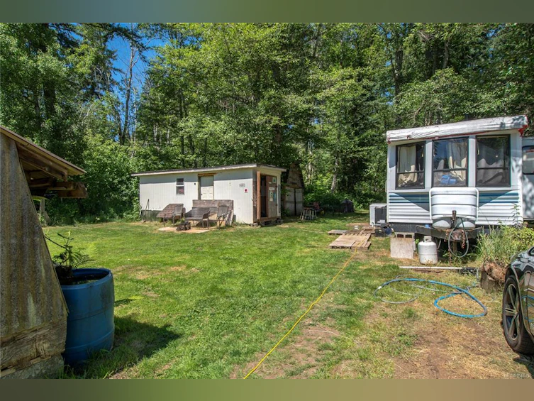 7602 N Island Highway, Black Creek, BC, V9J 1G3 - 34