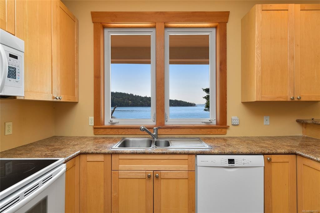 647 Dinner Bay Road, Mayne Island, BC, V0N 2J2 - 13