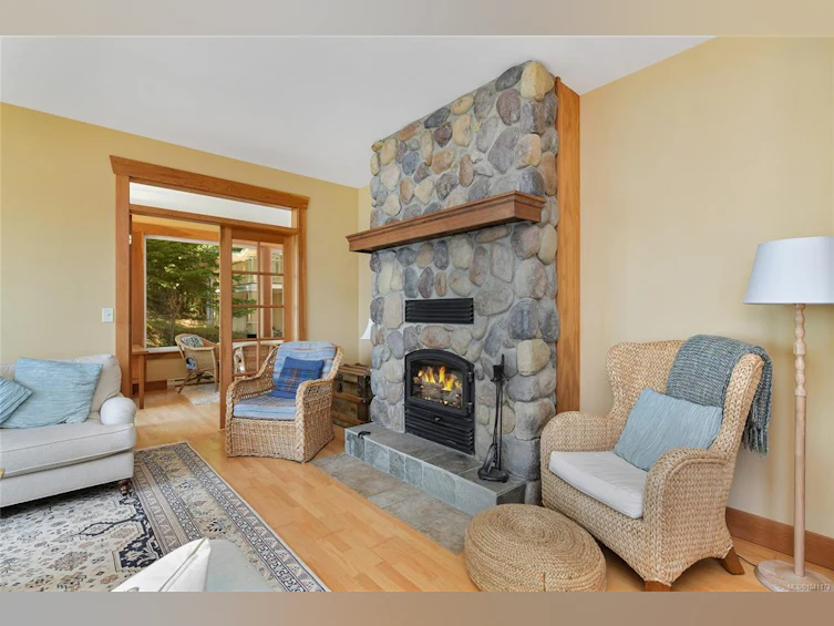 647 Dinner Bay Road, Mayne Island, BC, V0N 2J2 - 21