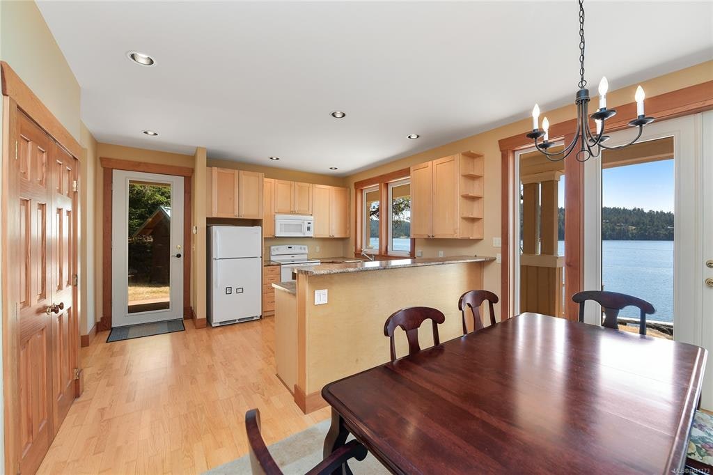 647 Dinner Bay Road, Mayne Island, BC, V0N 2J2 - 19