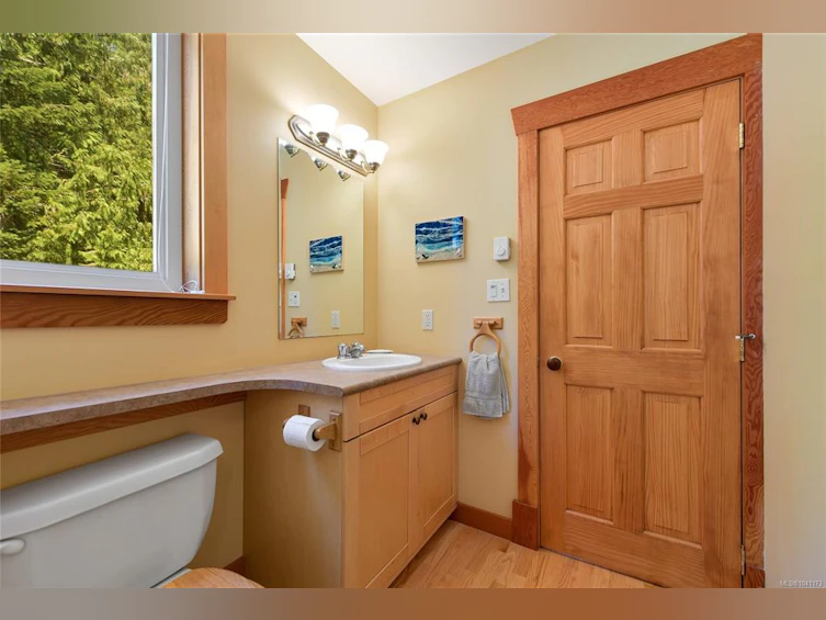 647 Dinner Bay Road, Mayne Island, BC, V0N 2J2 - 37