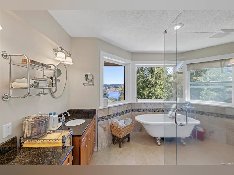 13361 Prospect Drive, Ladysmith, BC, V9G 1G9 - 35