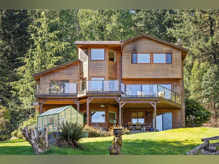 13361 Prospect Drive, Ladysmith, BC, V9G 1G9 - 2