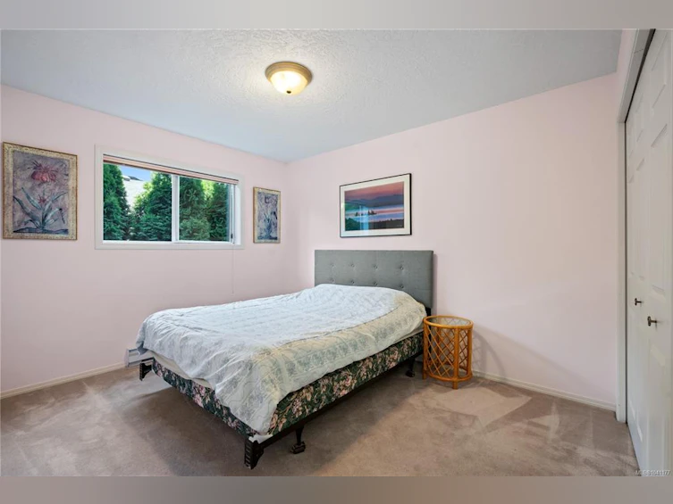 4239 Arbordale Court, Saanich, BC, V8N 6K1 - 39