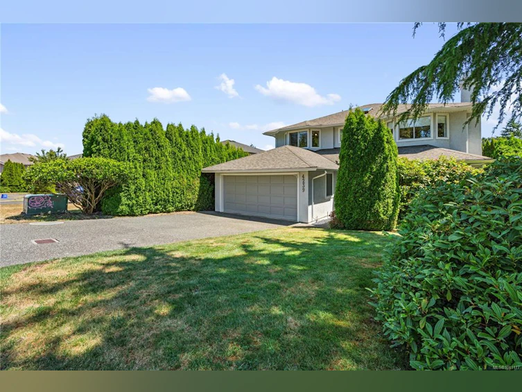 4239 Arbordale Court, Saanich, BC, V8N 6K1 - 65