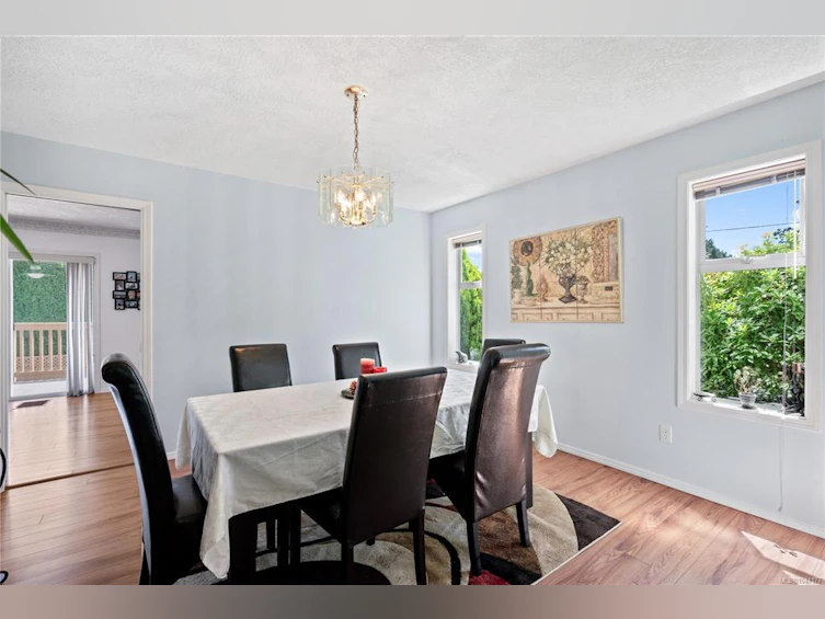 4239 Arbordale Court, Saanich, BC, V8N 6K1 - 10