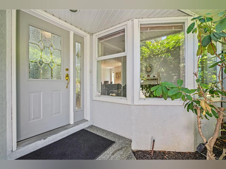 4239 Arbordale Court, Saanich, BC, V8N 6K1 - 45