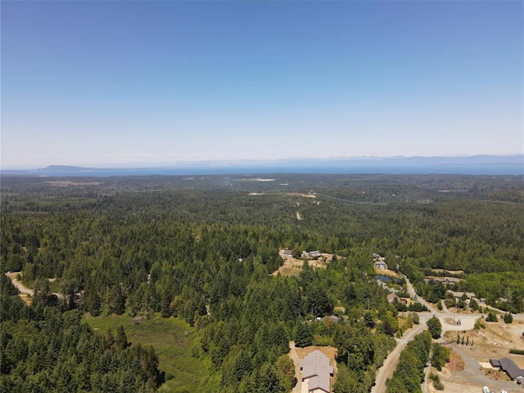 1718 Warn Way, Qualicum Beach, BC, V9K 2S3 - 7